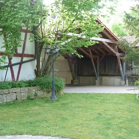 Maisonette-appartment In Historischem Ambiente *